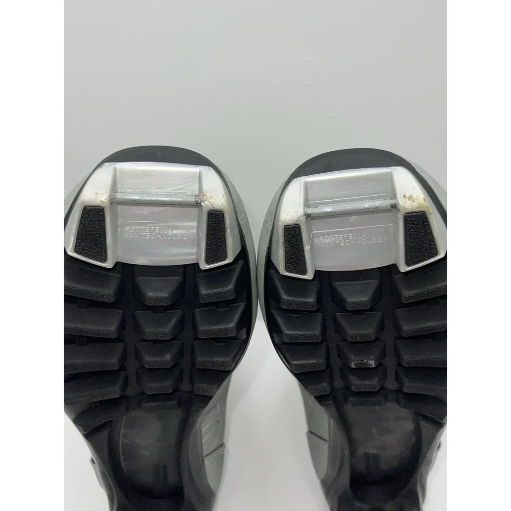 Rossignol women's X-1 Ultra FW size‎ 40 US size 9.5 cross country ski boots